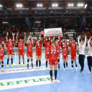 Jovi, a meccs embere  Fotó: DVSC Kézilabda