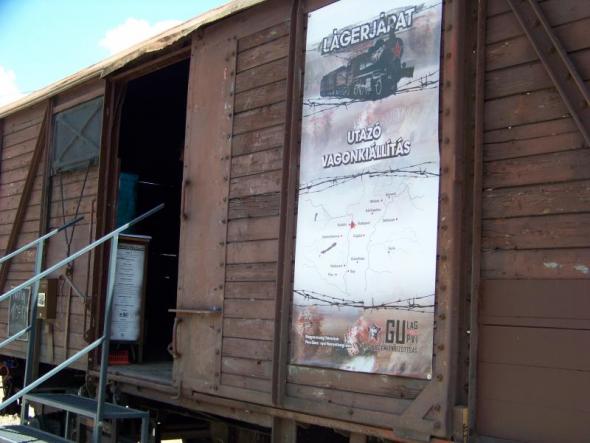 Lágerjárat - utazó vagonkiállítás a debreceni nagyállomás postai csonkavágányán június 22-ig