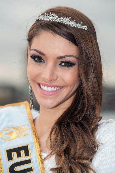 Kulcsár Edina a Miss World 2014 szépségverseny második helyezettje