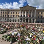 A megemlékezés virágai  Fotó: Faragó László és archívum