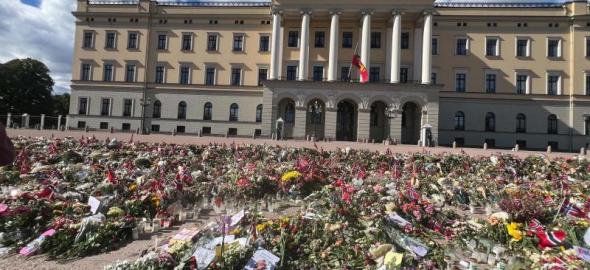 A megemlékezés virágai Fotó: Faragó László és archívum A megemlékezés virágai Fotó: Faragó László és archívum